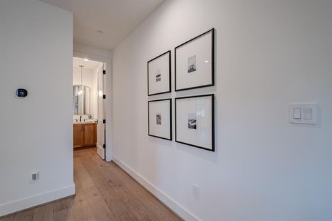 Tiny photo for 4128 University Boulevard #4L, University Park, TX 75205 (MLS # 21083106)