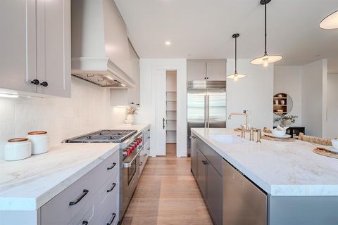 Tiny photo for 4128 University Boulevard #4L, University Park, TX 75205 (MLS # 21083106)