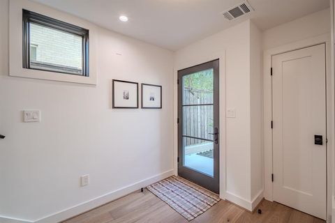 Tiny photo for 4128 University Boulevard #4L, University Park, TX 75205 (MLS # 21083106)