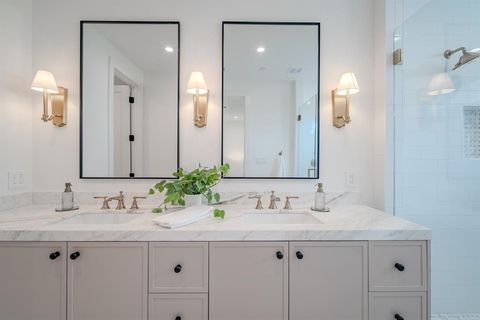 Tiny photo for 4128 University Boulevard #4L, University Park, TX 75205 (MLS # 21083106)