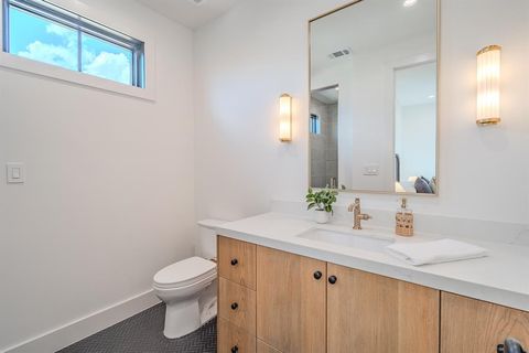 Tiny photo for 4128 University Boulevard #4L, University Park, TX 75205 (MLS # 21083106)