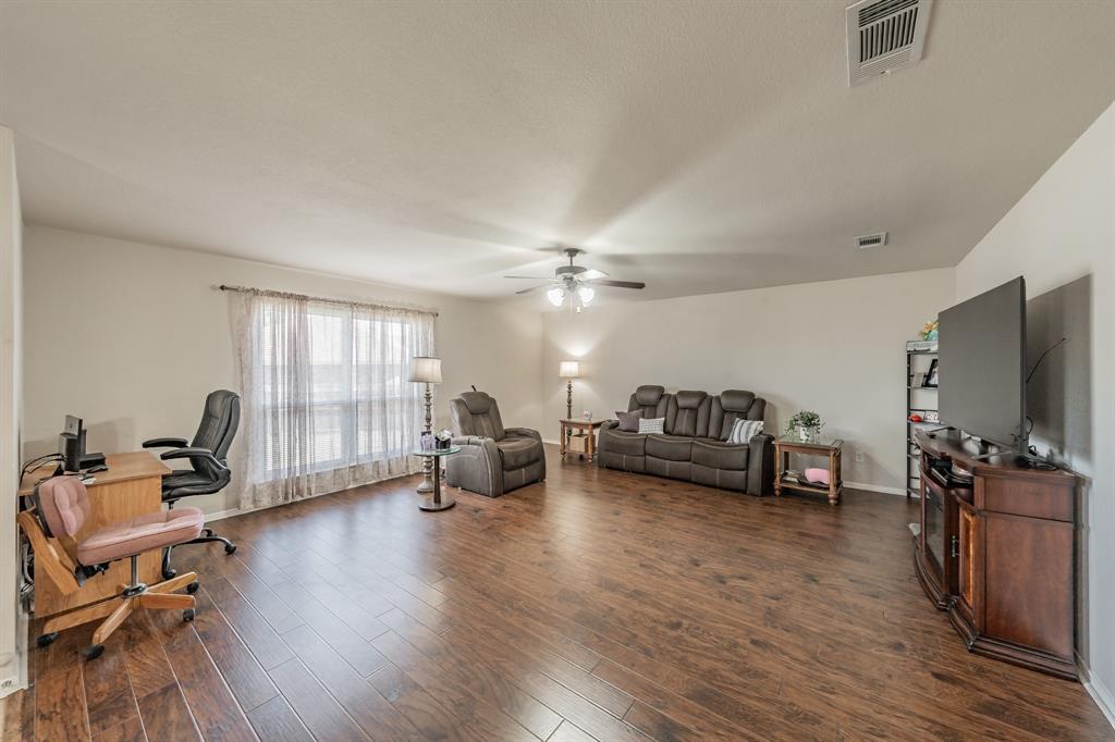 Hampton Place Burleson - Residential