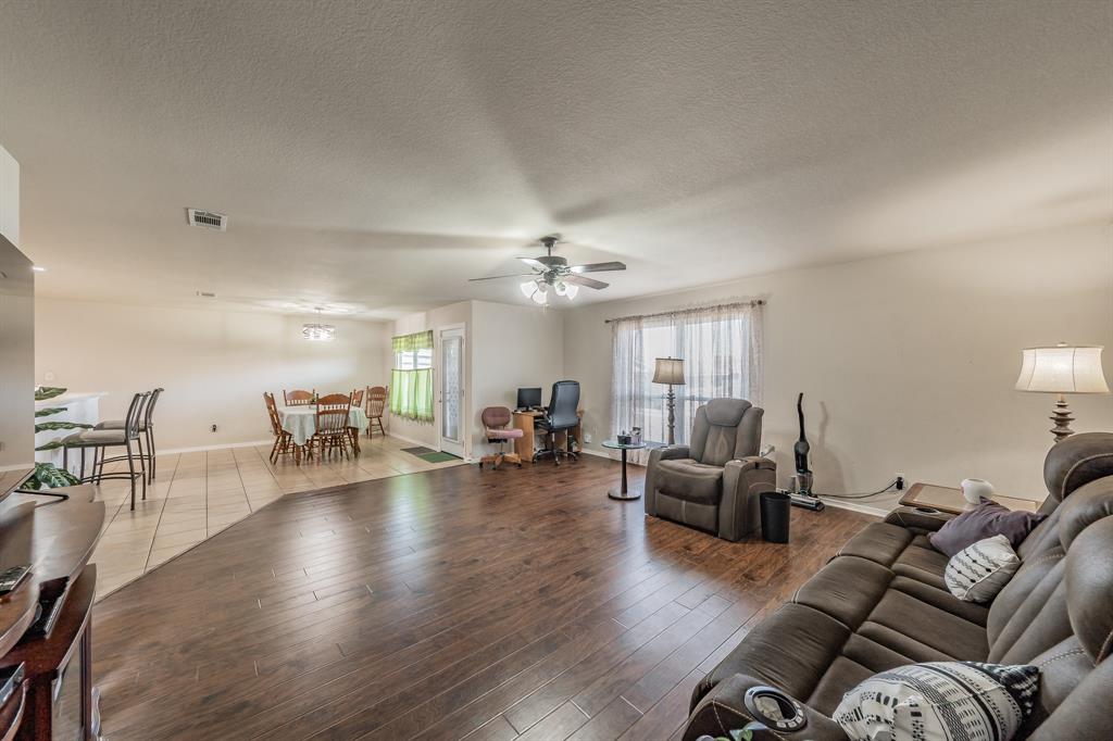 Hampton Place Burleson - Residential