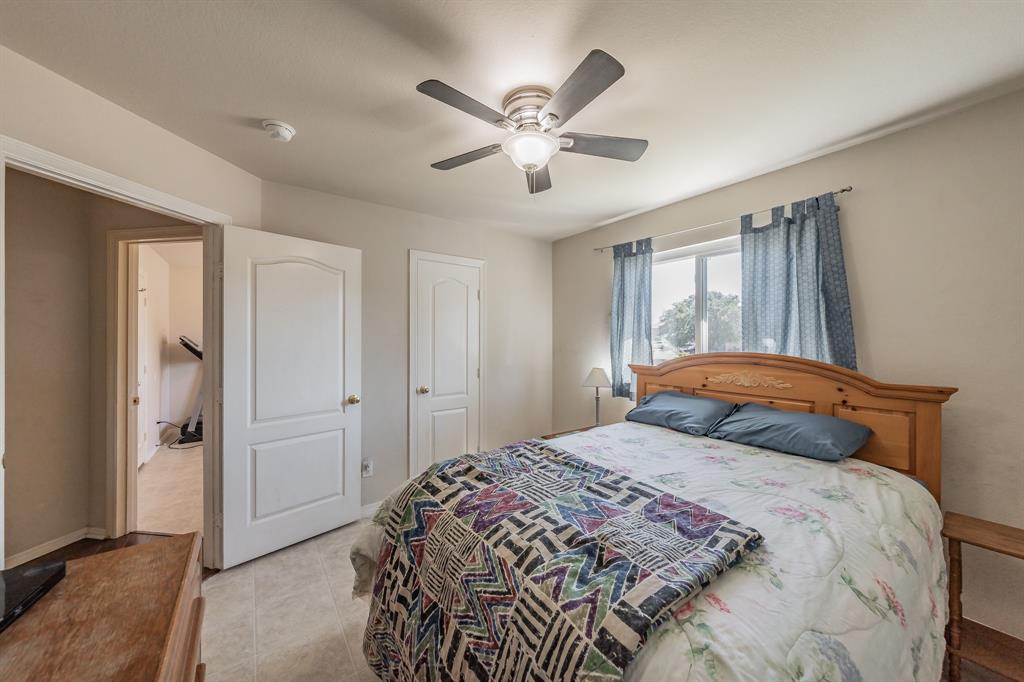 Hampton Place Burleson - Residential