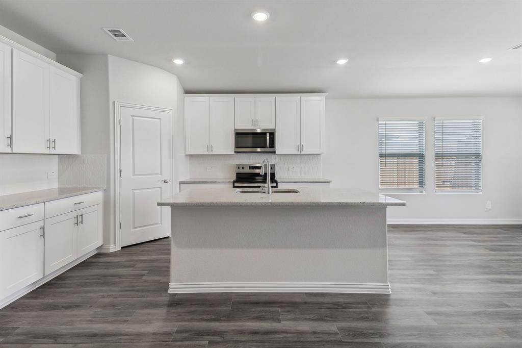 707 Whispering Winds Trail