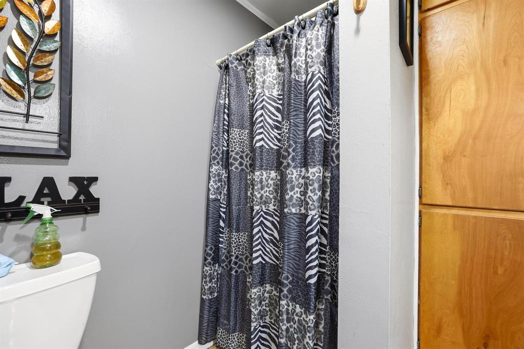 A0120 BLUE URIAH - Residential