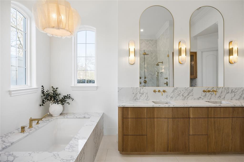 The Estates At Tour 18 Sec 3 - Residential