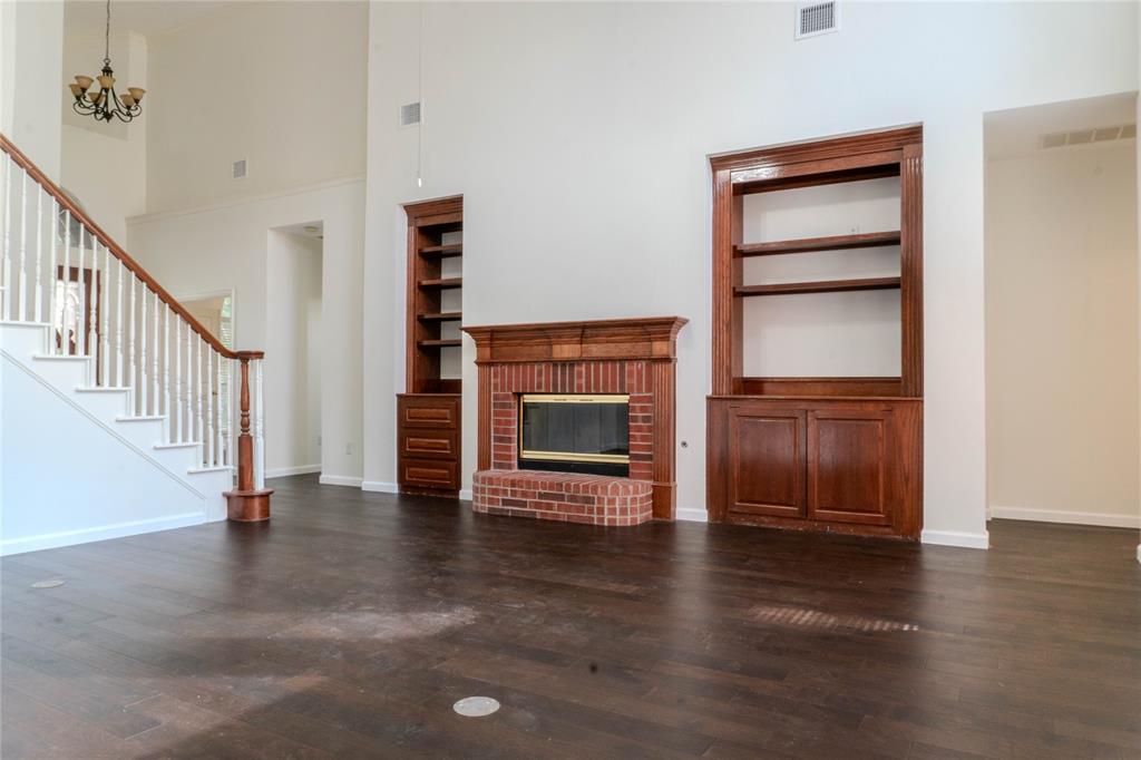 Castlebury Court - Residential Lease