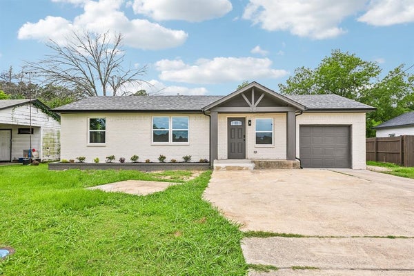 404 NEW HOPE ST, TERRELL, TX 75160 - Image eb4a779d001c52d35d29aa92ba4030b2/420770147