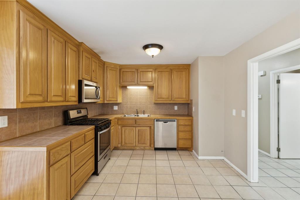 Jinkens Heights Add - Residential Lease