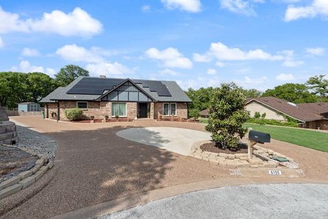 Photo of 6155 Highwoods Court, Fort Worth, TX 76112 (MLS # 21236602)