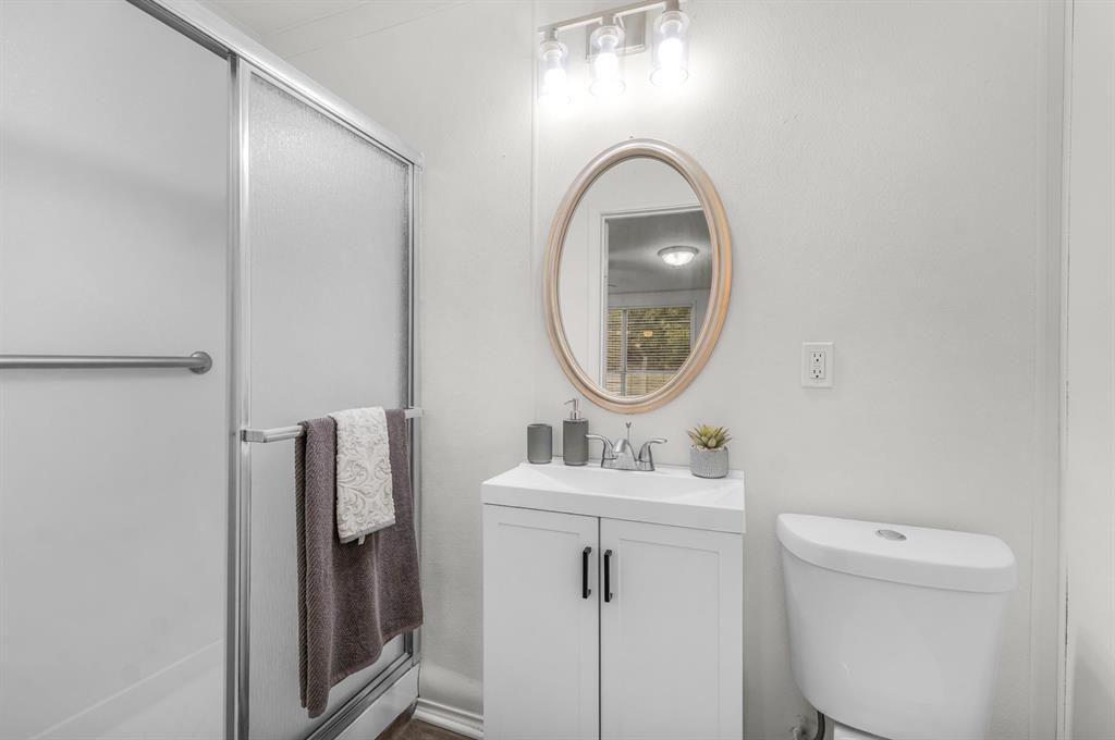 OAK MEADOWS PH V - Residential