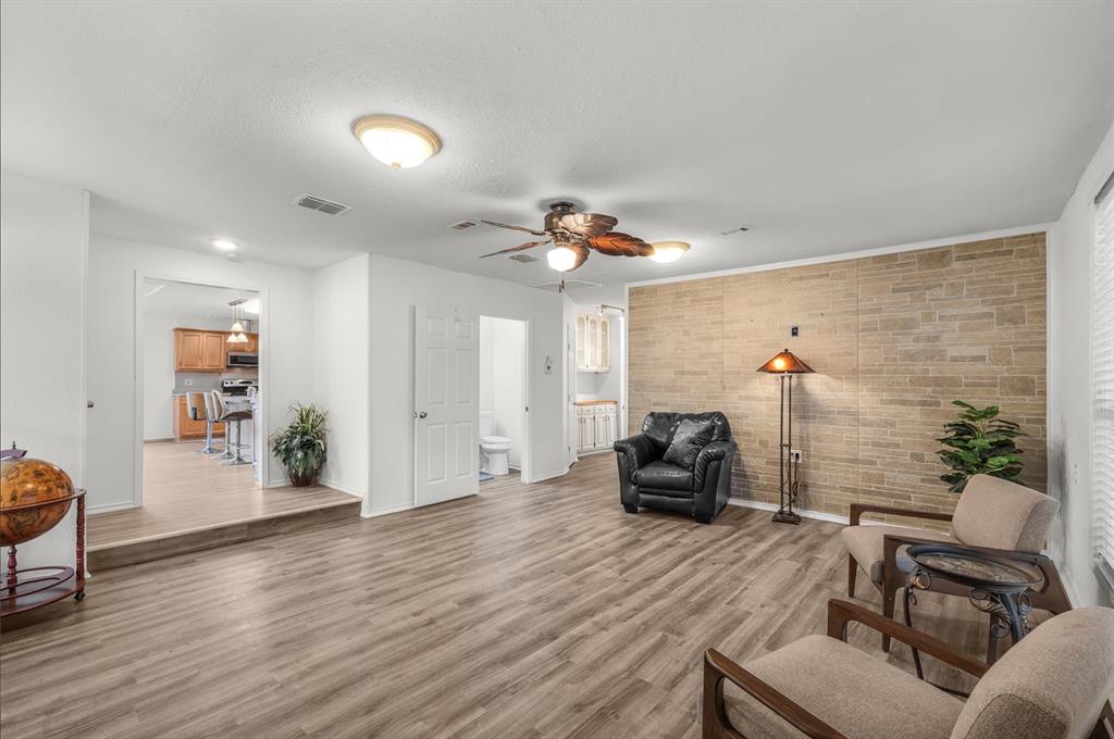 OAK MEADOWS PH V - Residential