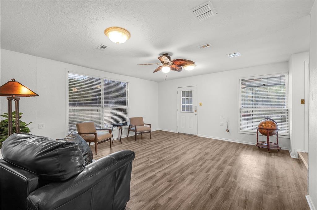 OAK MEADOWS PH V - Residential