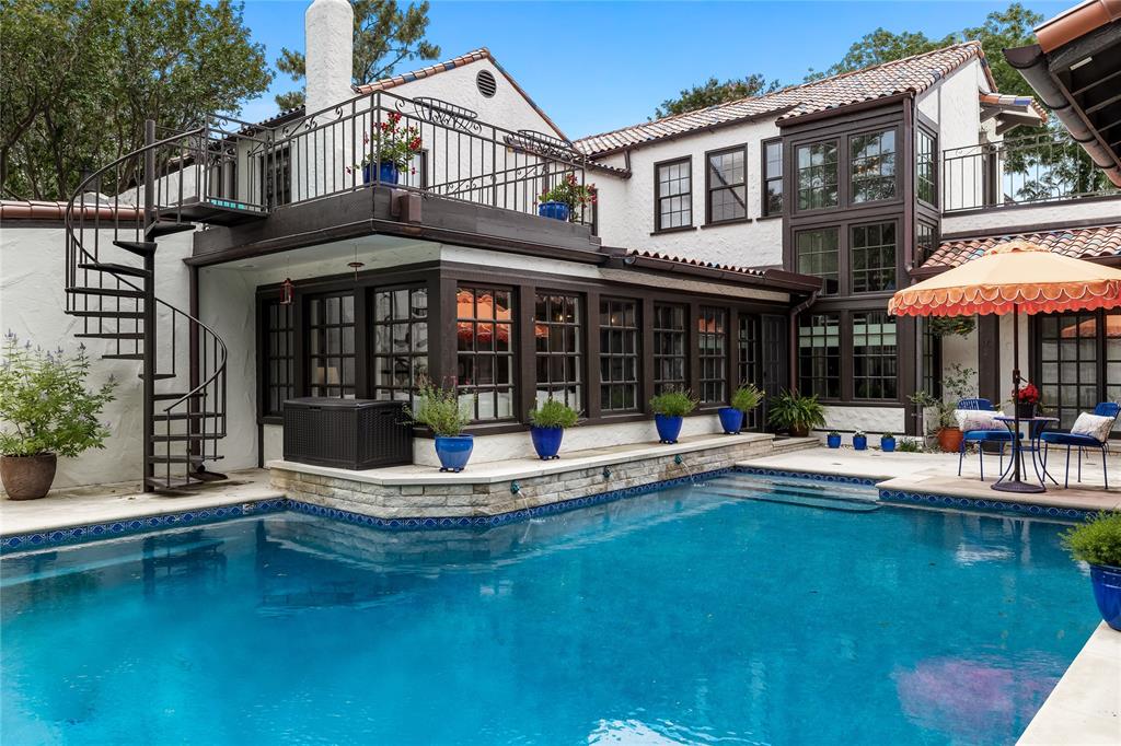 Stratford Manor - Residential