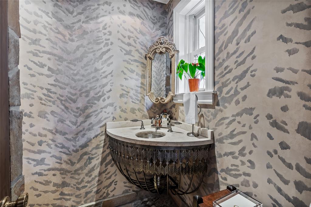 Stratford Manor - Residential