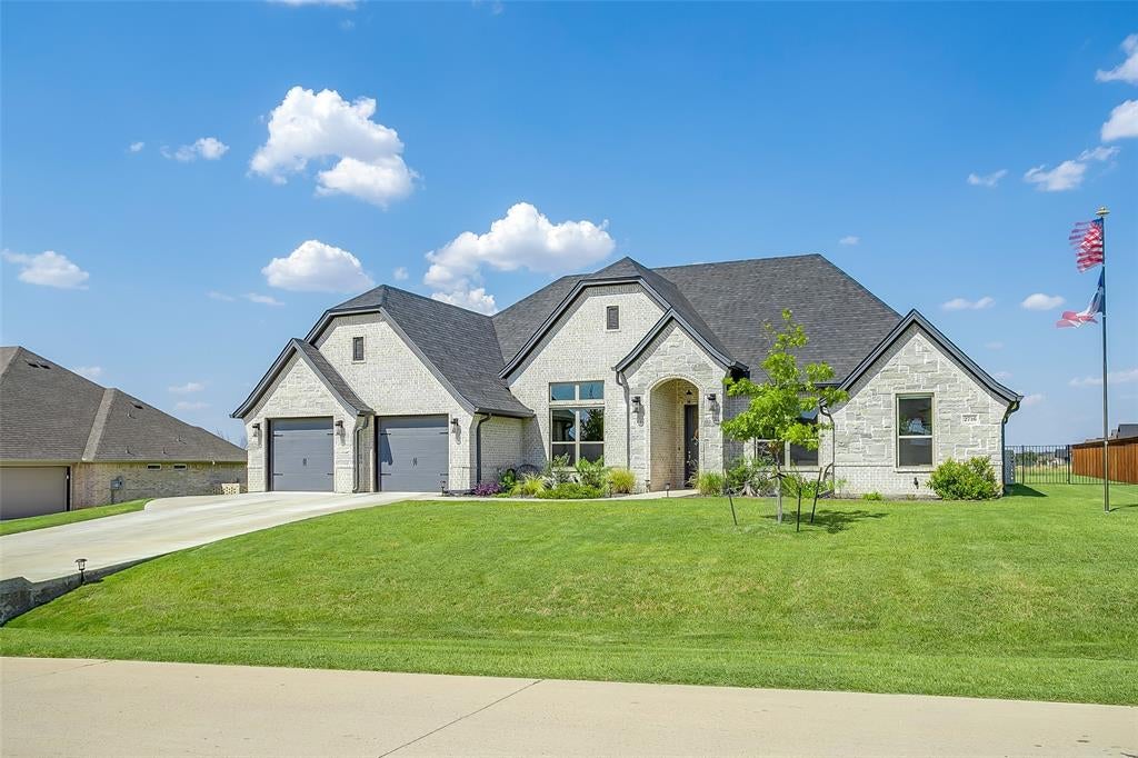 Photo of 2716 Village Road, Granbury, TX 76049 (MLS # 21373149)