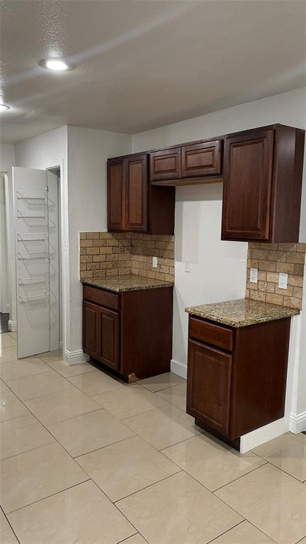 Oakland Hills 01 - Residential