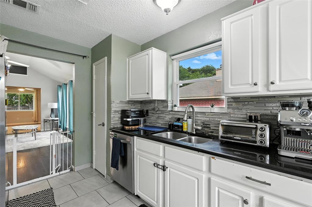 3107 Scenic Glen Drive