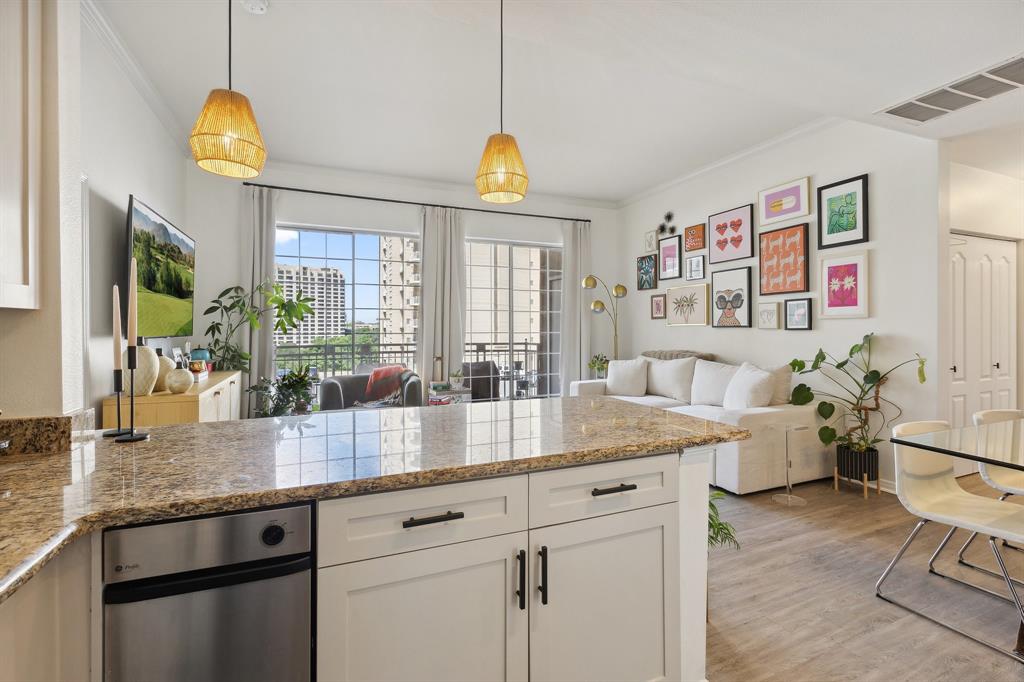 Renaissance On Turtle Creek Condo - Residential