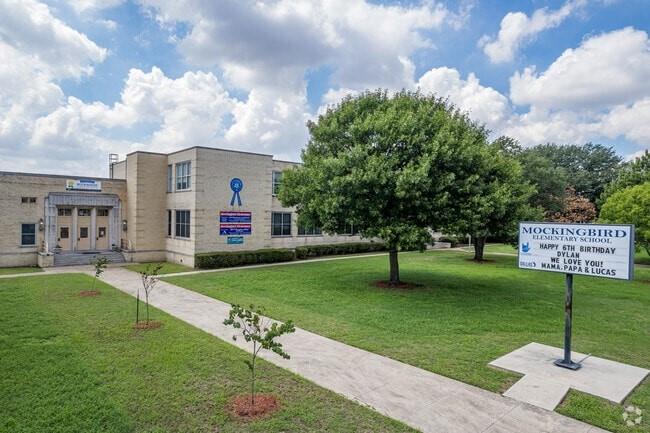 Bella Gardens Condo - Residential