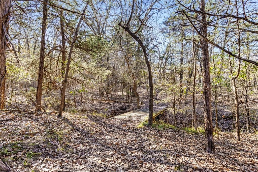 10051 Private Road 2429