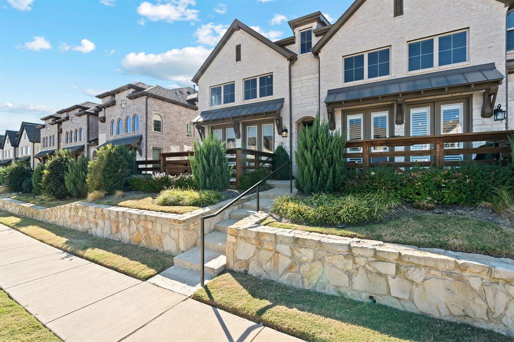 372 Somerville Drive