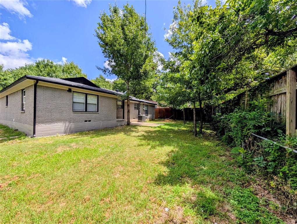1706 Henderson Court