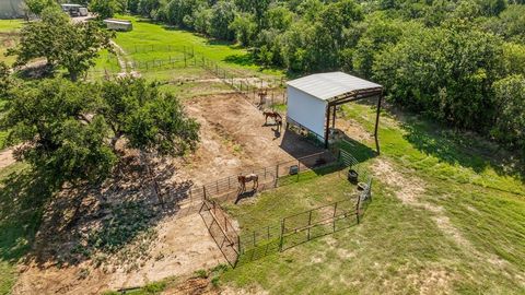 A home in Comanche