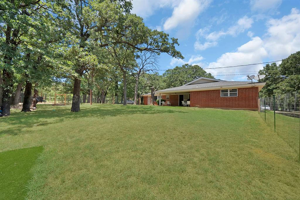 305 W Bethesda Road