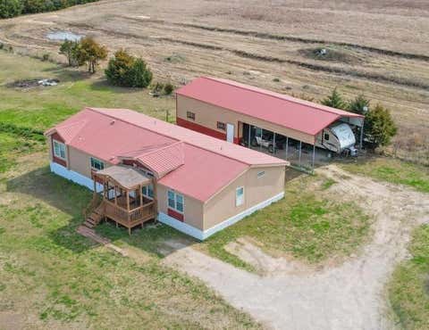 Photo of 2035 FM-1566, Celeste, TX 75423 (MLS # 21331191)