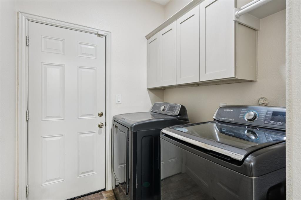 Village Runyon Spgs - Residential