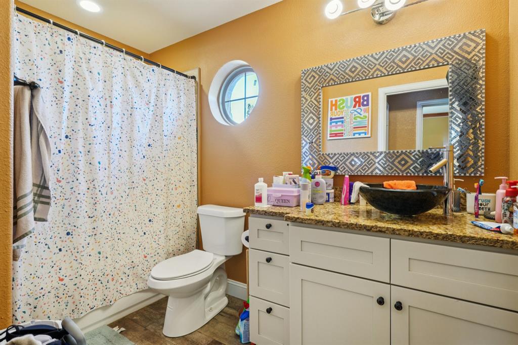 Village Runyon Spgs - Residential