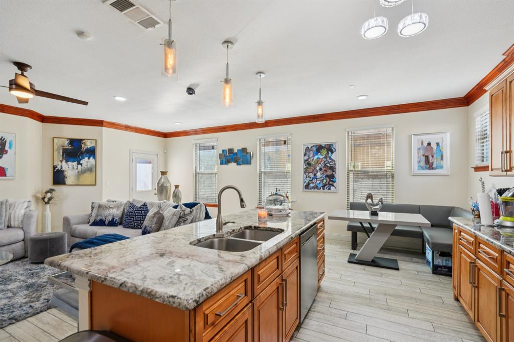 Village Runyon Spgs - Residential