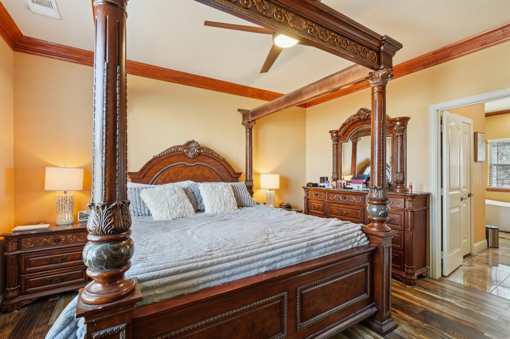 Village Runyon Spgs - Residential