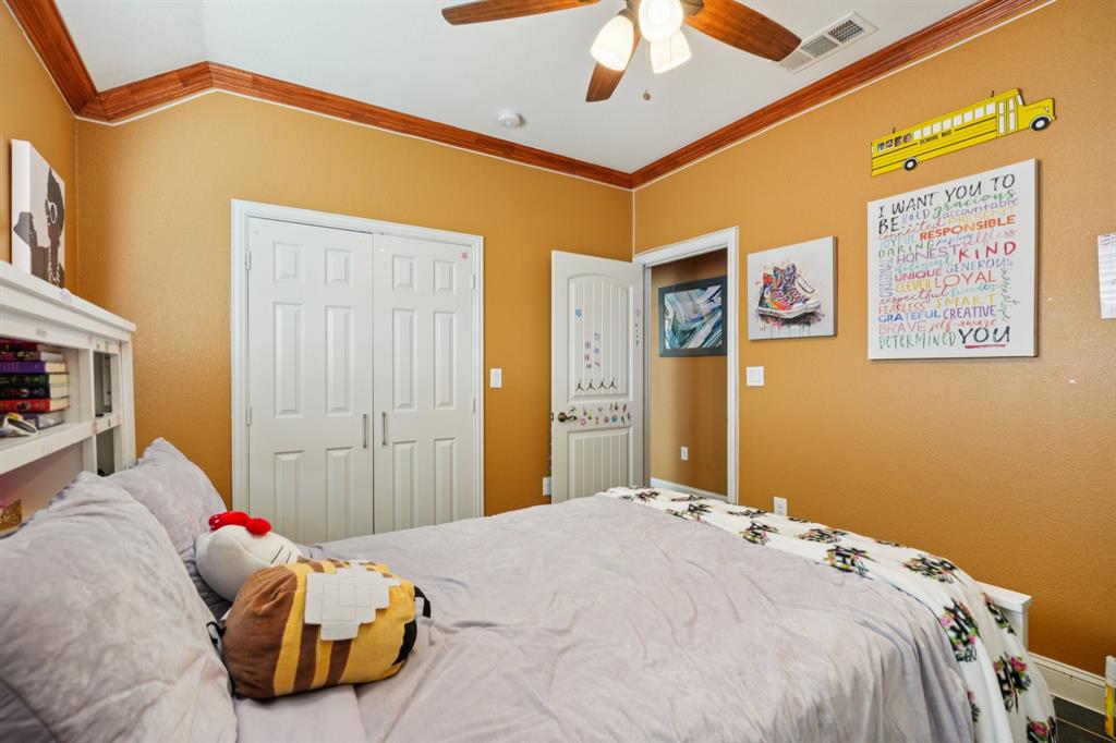 Village Runyon Spgs - Residential