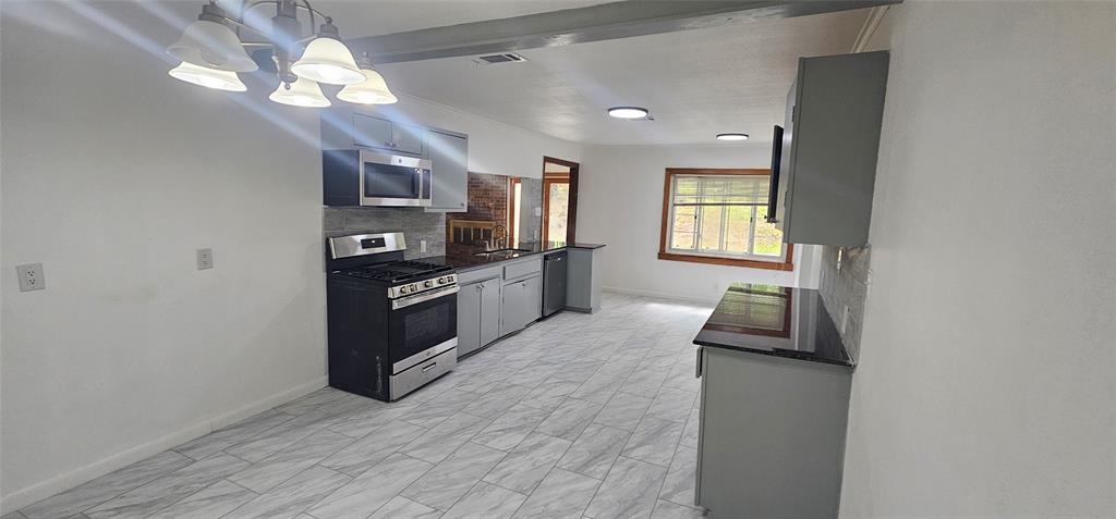 SNYDER GARDENS SUBN - Residential