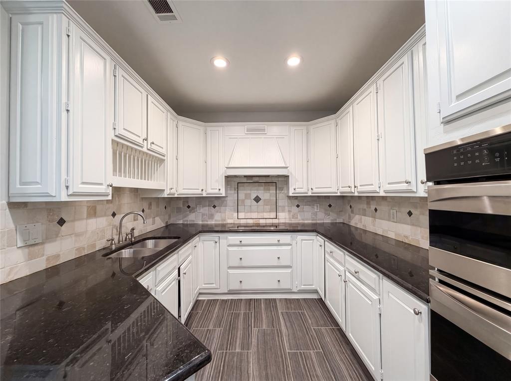 7707 Windmere Court
