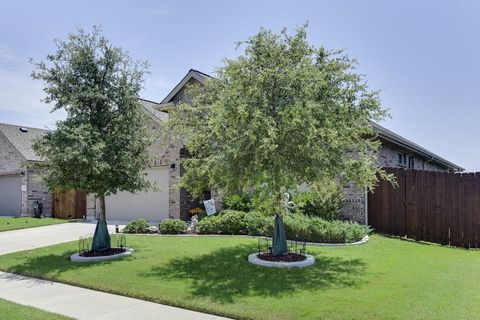 1541 Seabiscuit Drive Granbury TX 76049