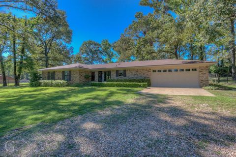 A home in Benton