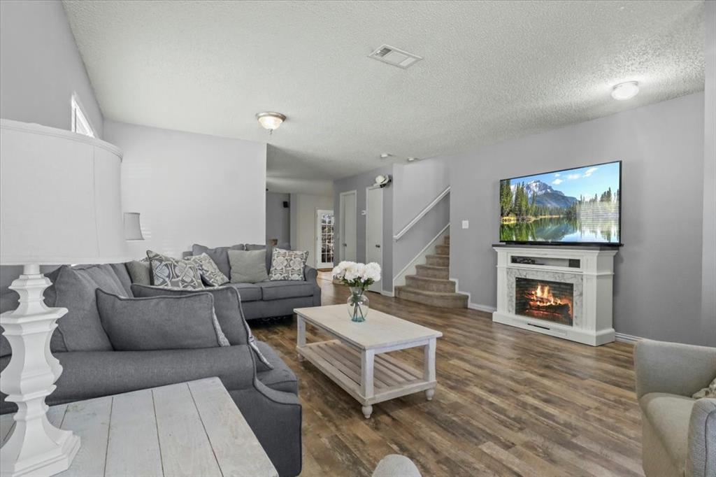 4325 Falcon Drive