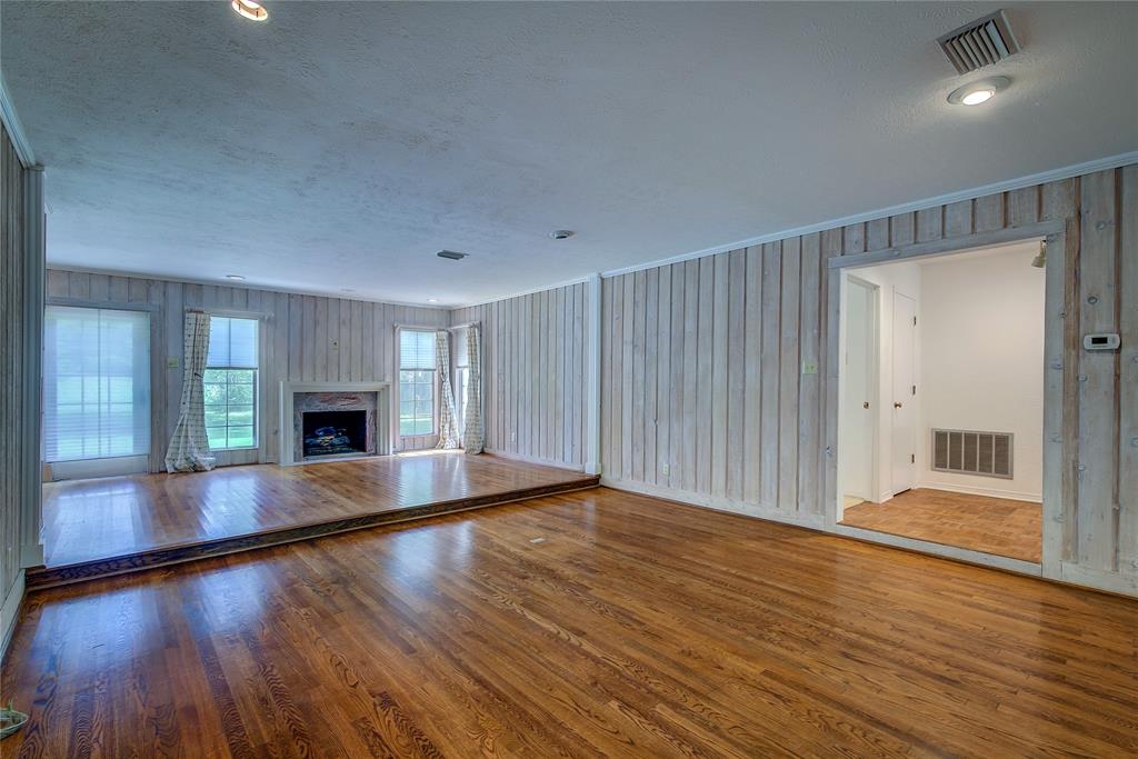 Oak Village West Addn - Residential