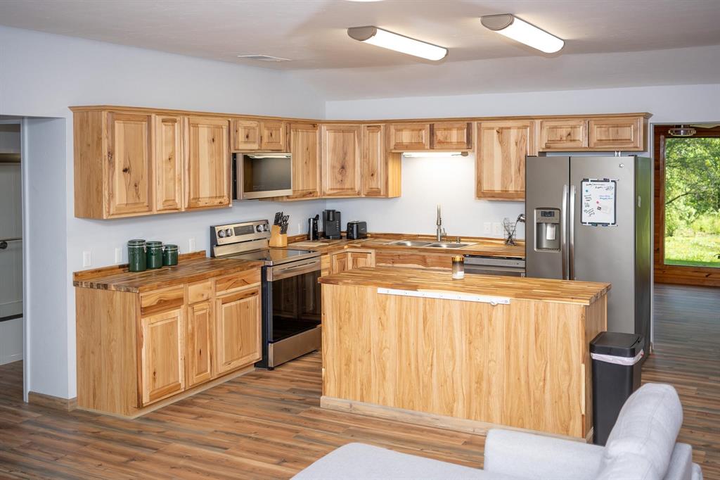 523 Big Lake Rd 523 Big Lake Rd Road