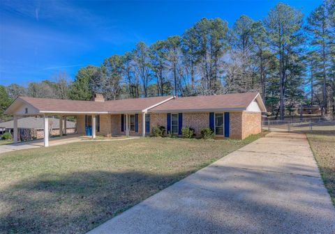 102 Maple Street Homer LA 71040