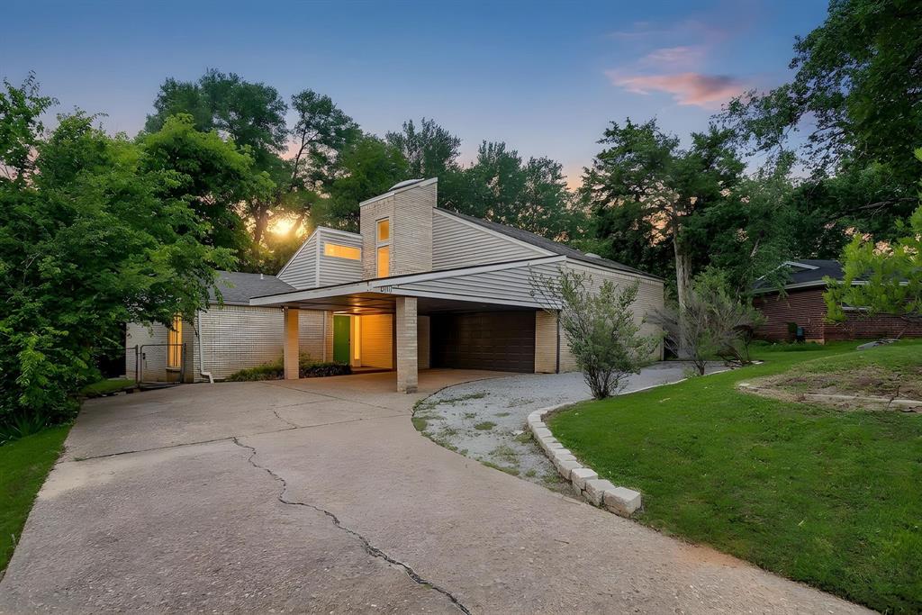 600 Eastcliff Drive
