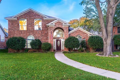 Photo of 21 Heritage Way, Allen, TX 75002 (MLS # 21128418)