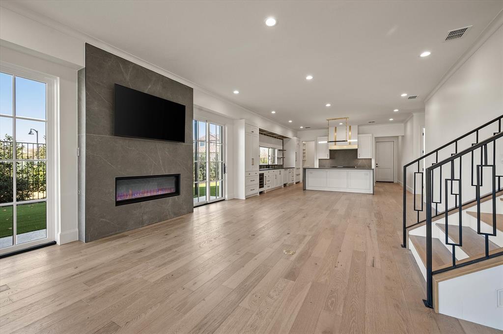 Lakeside Village Phase 1 - Residential