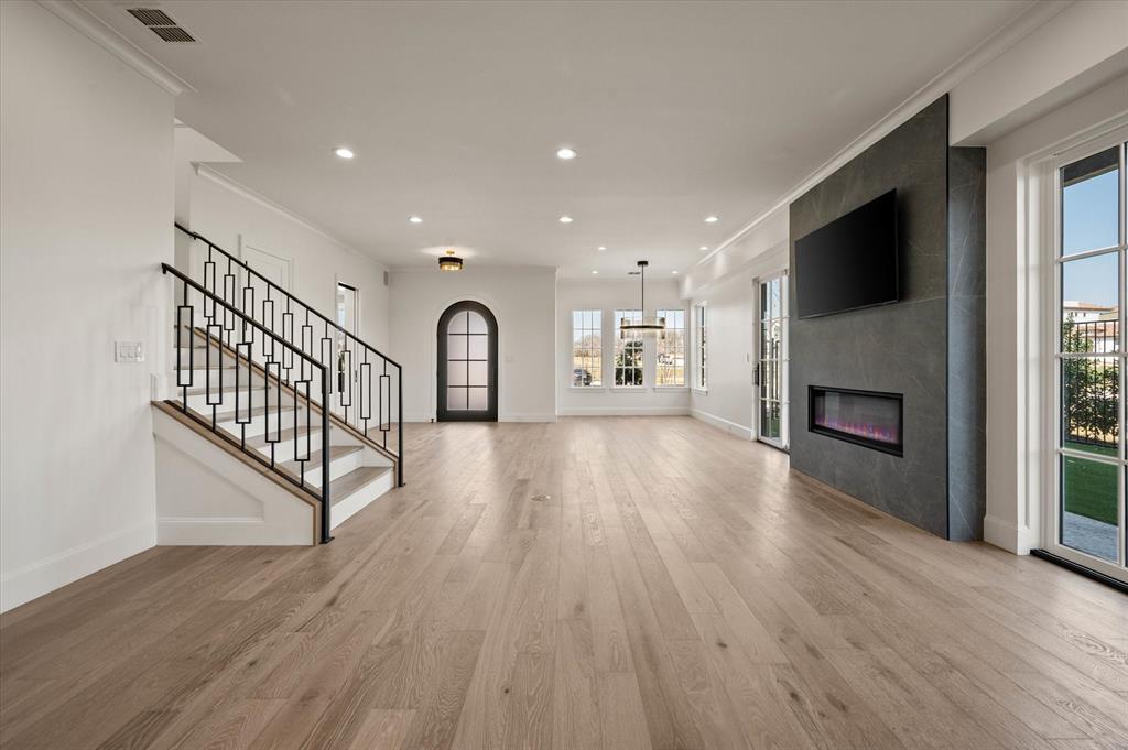 Lakeside Village Phase 1 - Residential