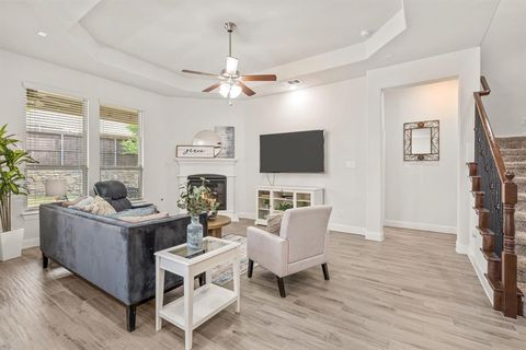 Tiny photo for 916 Berry Street, Celina, TX 75009 (MLS # 21233659)