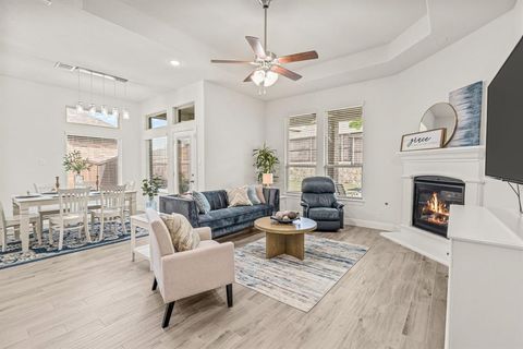 Tiny photo for 916 Berry Street, Celina, TX 75009 (MLS # 21233659)